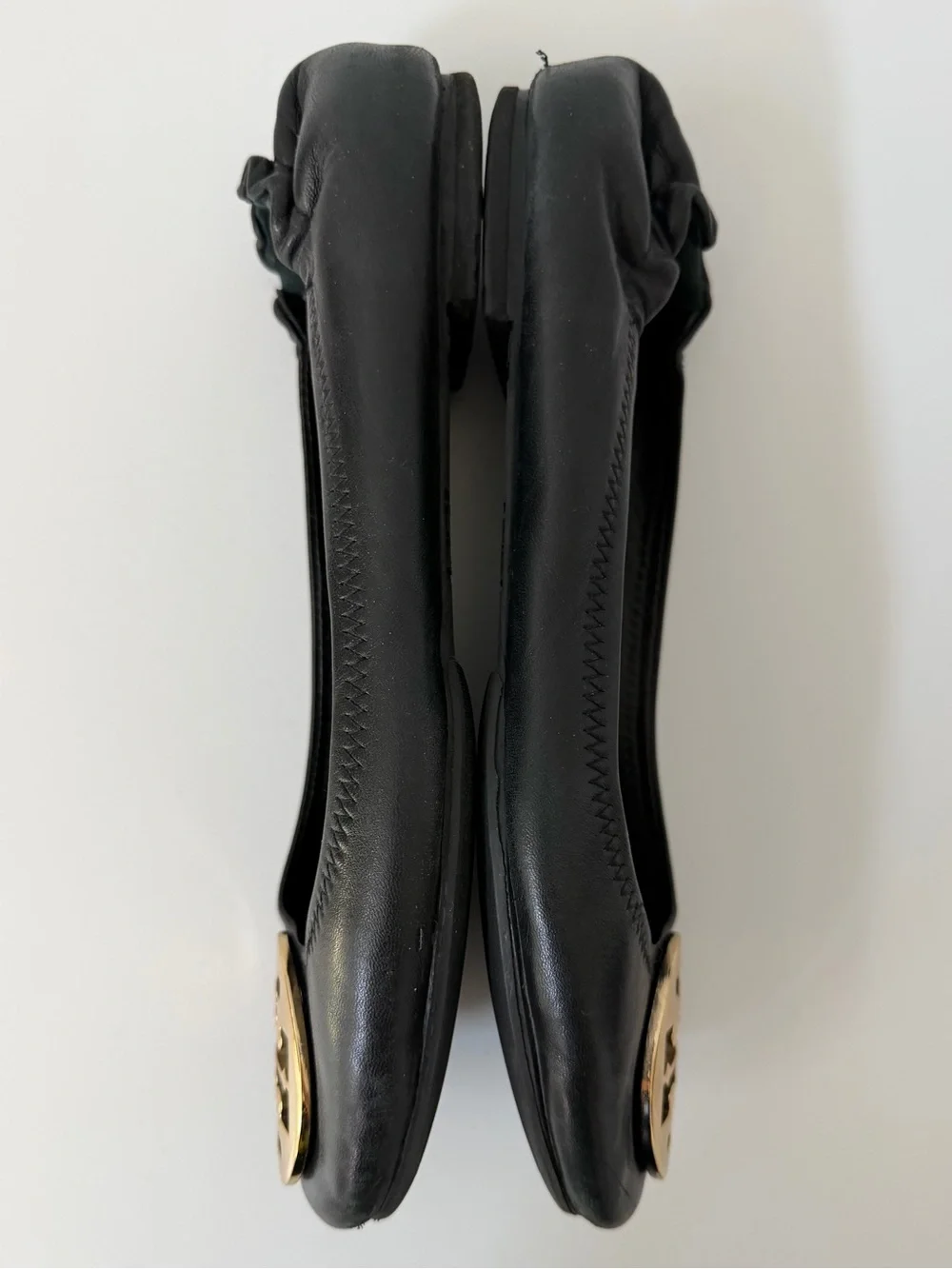 Tory Burch Minnie Leather Ballet Flats in Black/Gold, Size 8.5
